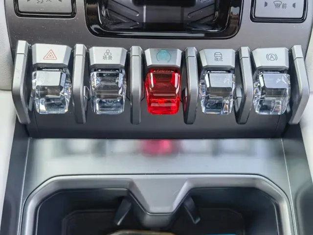 BYD FangChengBao Titanium 3 — Фото автомобиля 27