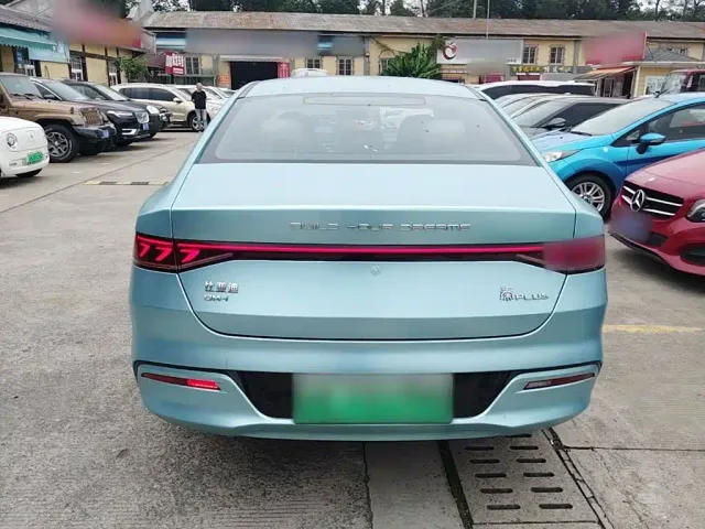 BYD Qin PLUS — Фото автомобиля 5