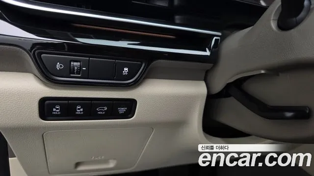 Kia Carnival — Фото автомобиля 27