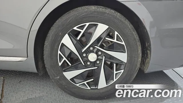 Hyundai Grandeur Premium — Фото автомобиля 20
