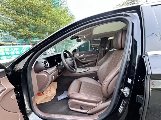 Mercedes-Benz E-Class — Фото автомобиля 7