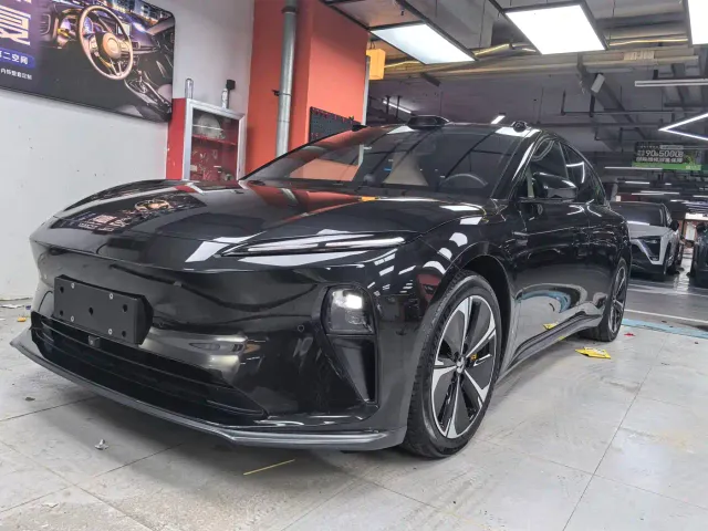 Фотография автомобиля — Nio ET5 Touring