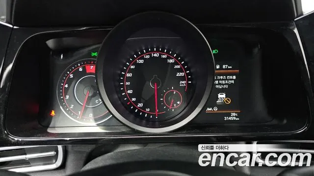 Hyundai AVANTE Avante (CN7) — Фото автомобиля 8