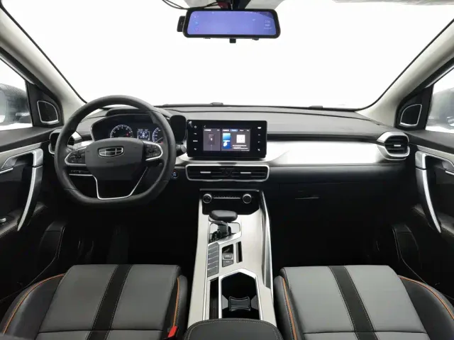 Geely Binyue — Фото автомобиля 5
