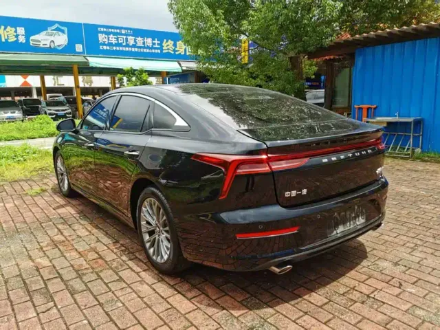 Bestune B70 — Фото автомобиля 10