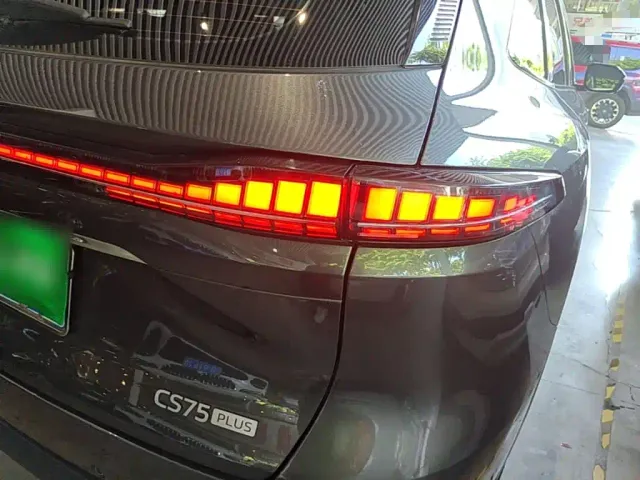 Changan CS75 Plus — Фото автомобиля 7