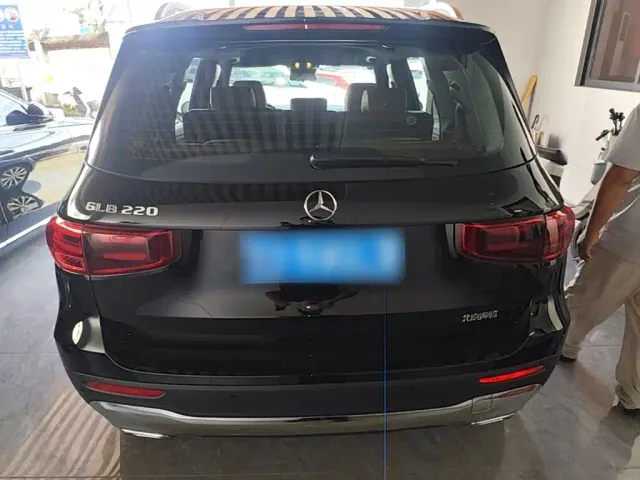Mercedes-Benz GLB-Class — Фото автомобиля 5