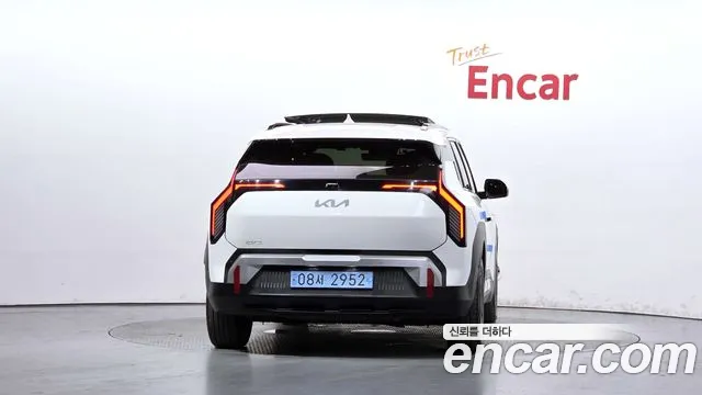 Kia EV3 — Фото автомобиля 4