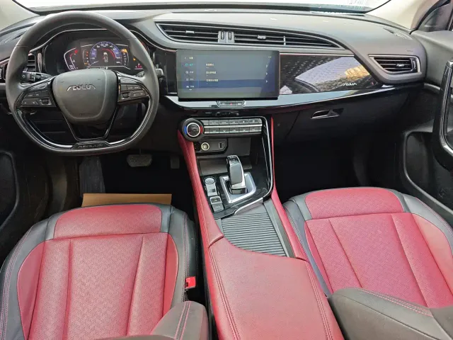 Dongfeng Fengshen AX7 — Фото автомобиля 4