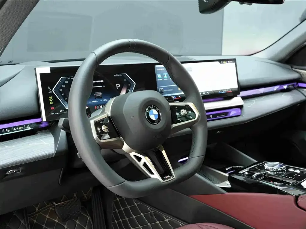 BMW BMW 5 Series 2025 530Li Premium M Sport Package — Фото автомобиля 7