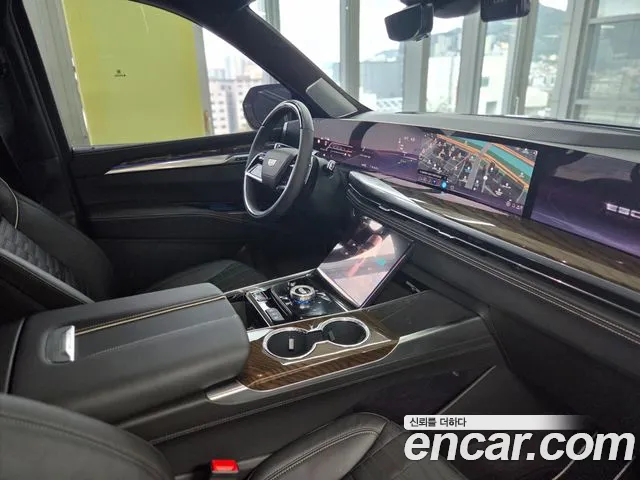 Cadillac Escalade 5th Gen — Фото автомобиля 12