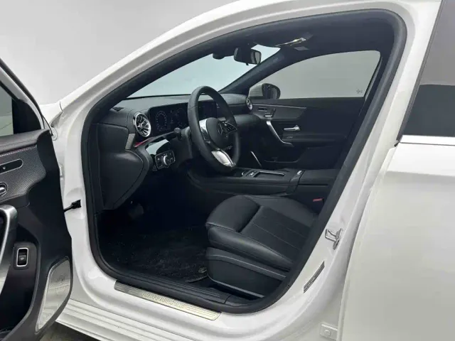 Mercedes-Benz A-Class — Фото автомобиля 9
