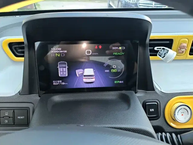 Wuling Hongguang Mini EV — Фото автомобиля 11