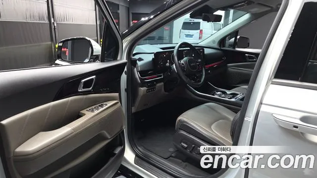 Kia Carnival Generation 4 — Фото автомобиля 14