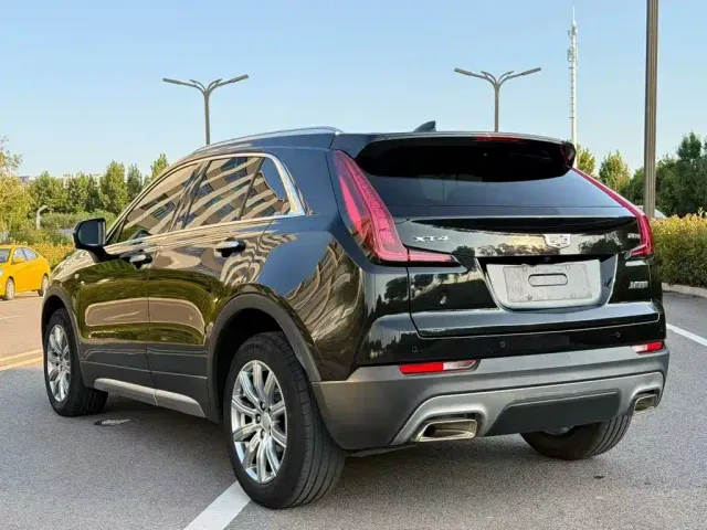 Cadillac XT4 — Фото автомобиля 4