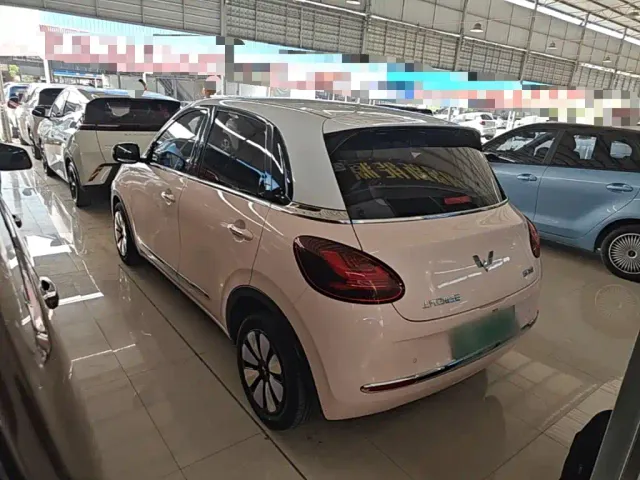 Wuling Bingo — Фото автомобиля 4