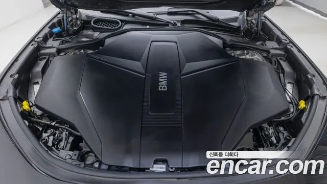 BMW i7 — Фото автомобиля 8