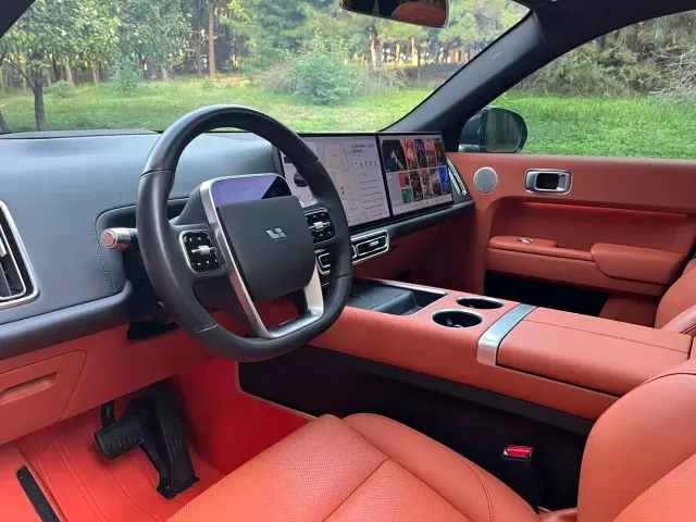 Li Auto L7 — Фото автомобиля 7