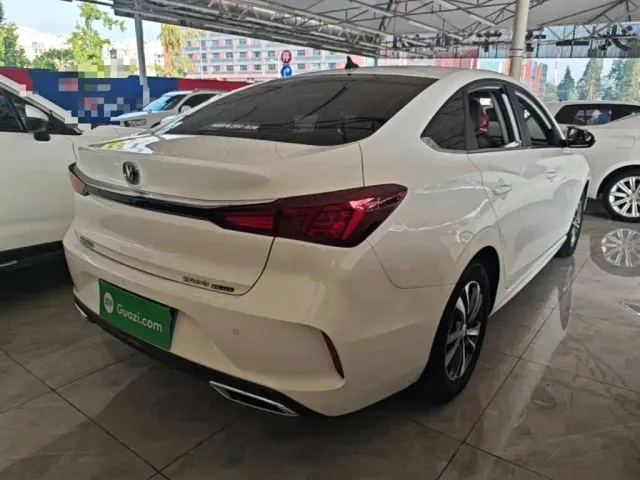 Changan Eado — Фото автомобиля 6