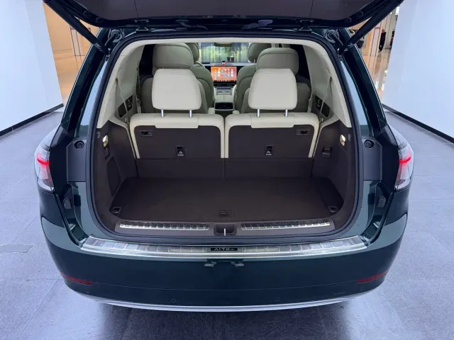Aito M9 — Фото автомобиля 28