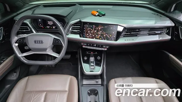 Audi Q4 e-tron F4 — Фото автомобиля 10