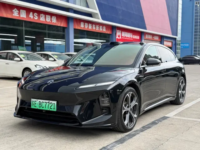 Фотография автомобиля — Nio ET5 Touring