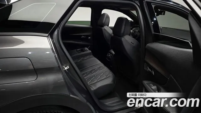 Peugeot 3008 2nd Gen — Фото автомобиля 18