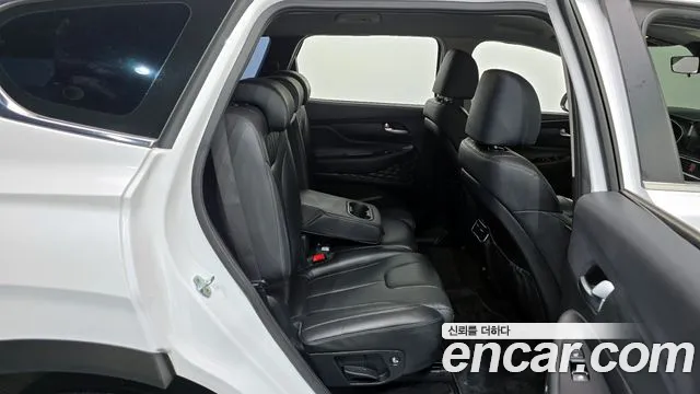 Hyundai Santafe — Фото автомобиля 12