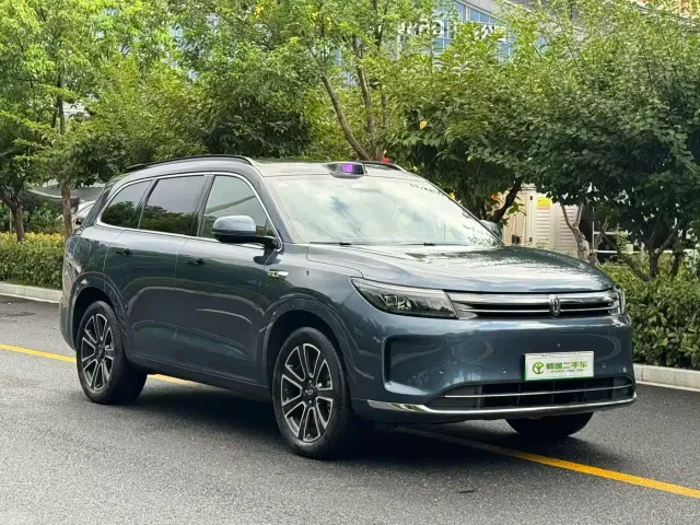 Aito M7 — Фото автомобиля 4