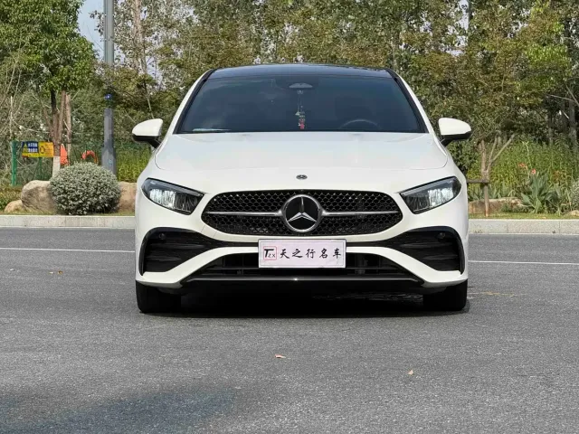 Mercedes-Benz A-Class — Фото автомобиля 2