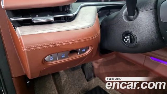 Genesis G90 Бензин 3.5 Turbo e-S/C AWD — Фото автомобиля 15