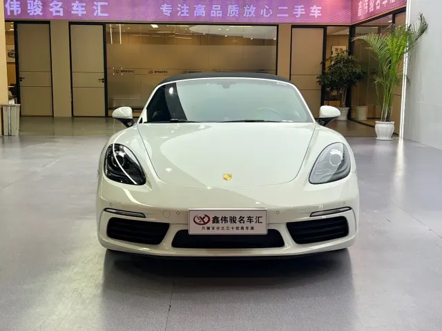 Porsche 718 — Фото автомобиля 3