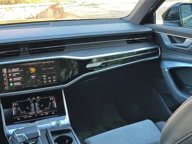 Audi A6L — Фото автомобиля 20