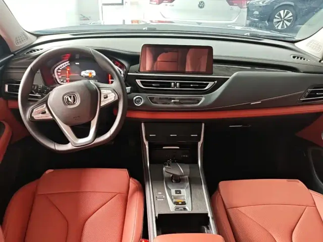 Changan CS75 — Фото автомобиля 9