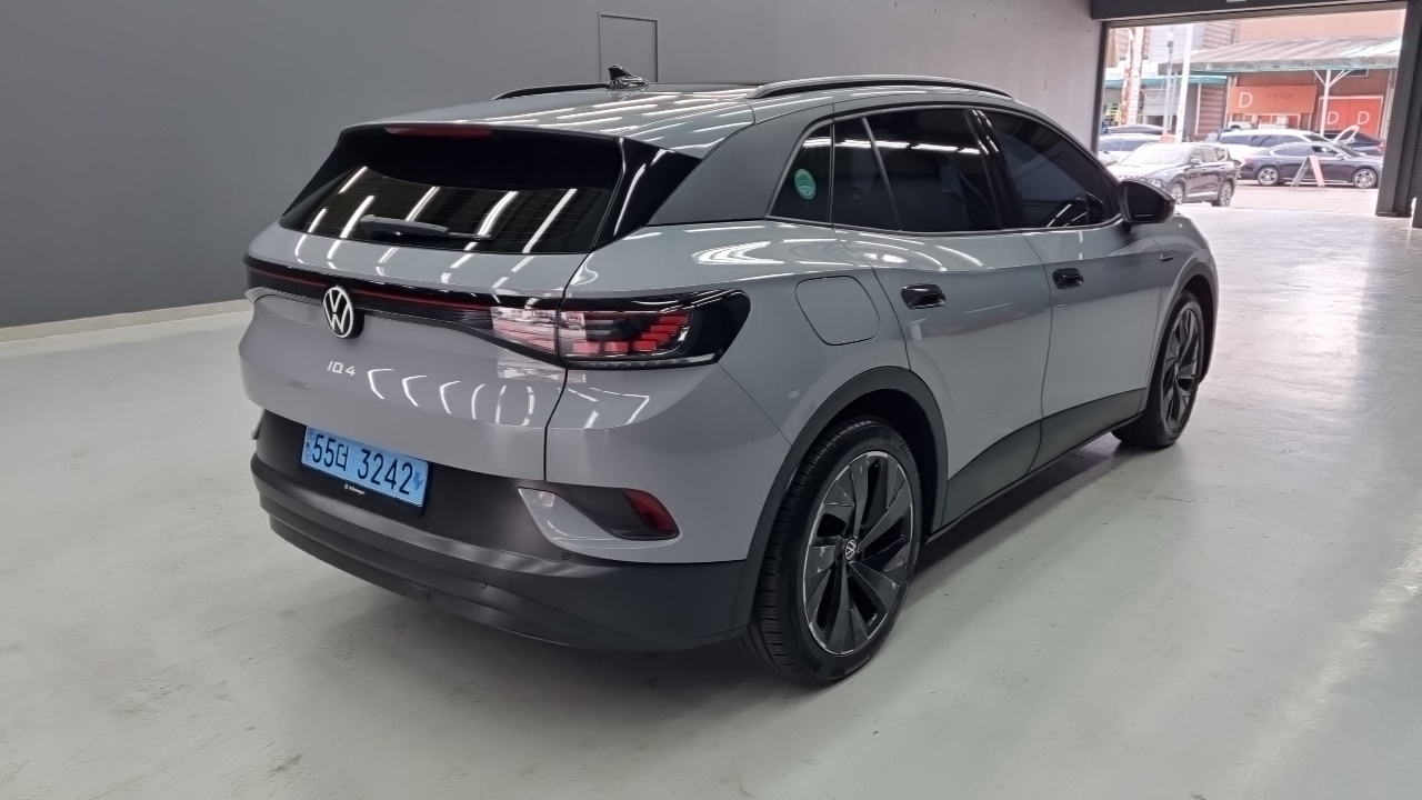 Volkswagen ID.4 — Фото автомобиля 2
