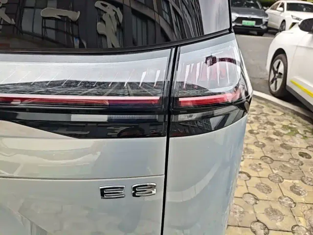 GAC Trumpchi E8 — Фото автомобиля 7