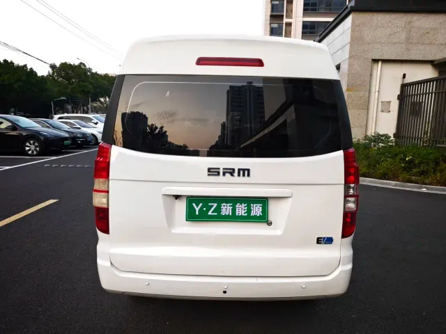 Shineray SRM Xinyuan New Energy Little Sea Lion EV — Фото автомобиля 15