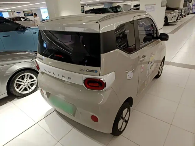 Wuling Hongguang Mini EV — Фото автомобиля 6