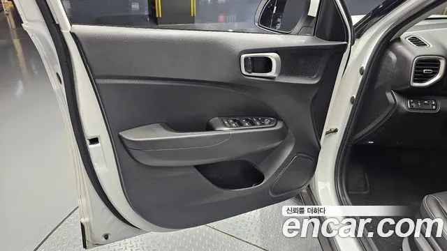 Hyundai Venue Venue 1.6 Modern Plus — Фото автомобиля 23