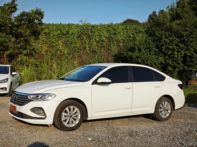 Volkswagen Lavida — Фото автомобиля 3
