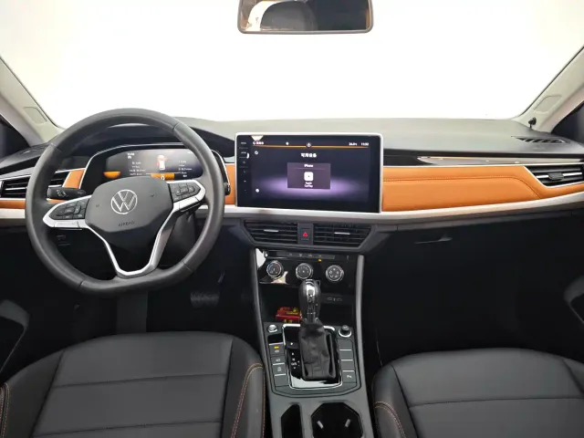 Volkswagen Bora — Фото автомобиля 16