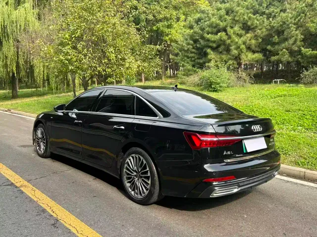 Audi A6L — Фото автомобиля 17
