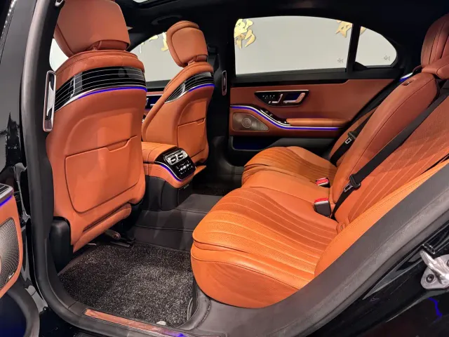 Mercedes-Benz S-Class — Фото автомобиля 19