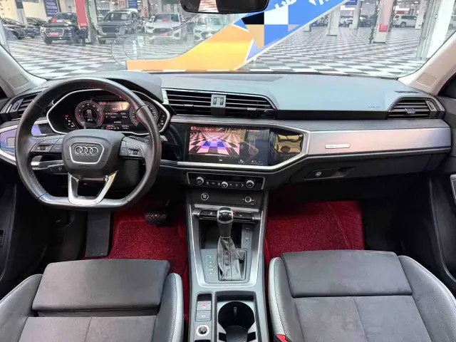 Audi Q3 — Фото автомобиля 10