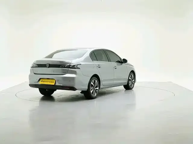 Peugeot 408 — Фото автомобиля 5