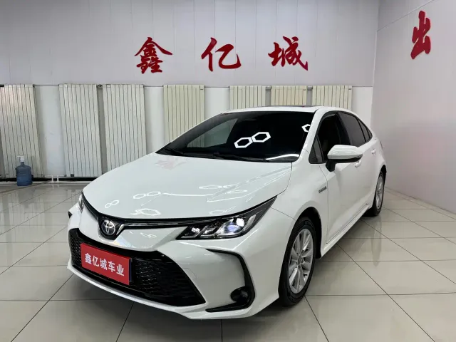 Фотография автомобиля — Toyota Corolla