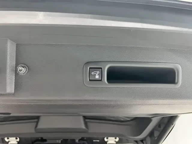 Toyota Sienna — Фото автомобиля 21