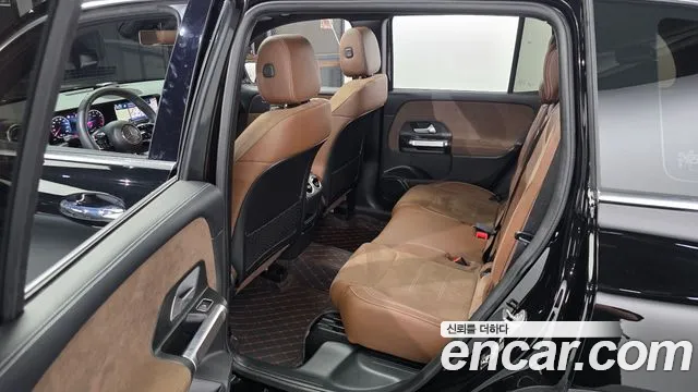 Mercedes-Benz GLB-Class — Фото автомобиля 10