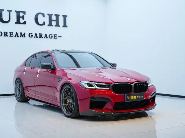 BMW M5 — Фото автомобиля 3