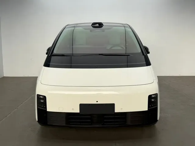 Li Auto MEGA — Фото автомобиля 2